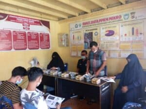 Pemuda Lhok Bengkuang Timur Bersinergi Dalam Mewujudkan DESA BERSINAR dengan Dengan Membantu Agen Pemulihan